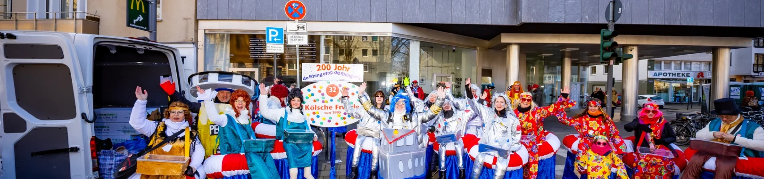 Ehrenpreis „Der Goldene Lappenclown“ (Festkomitee Kölner Karneval): (Gruppe V32) Stammdesch Kölsche Fründe e.V.